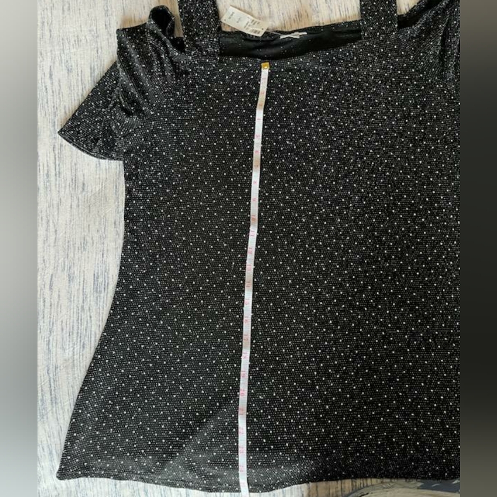 Women's plus size top - Picture 7 of 10